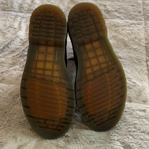 Dr. Martens Women's 1460 Greasy Combat Boot - Picture 3 of 4